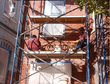 Mason's on scaffolding
